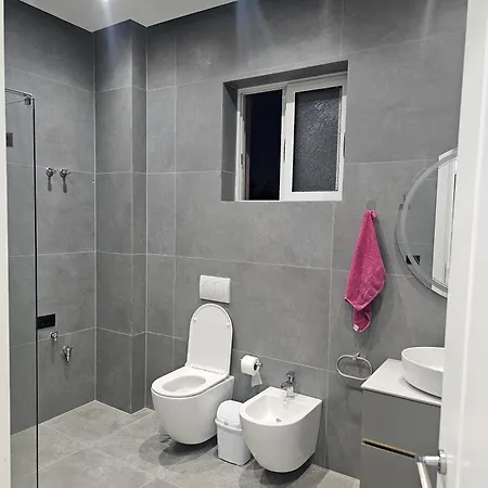 Visi Garden House Appartement Valjiosi